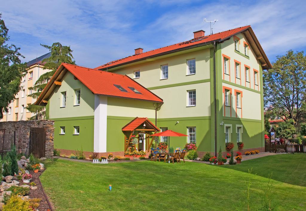 Pension Marathon Врхлабі Екстер'єр фото
