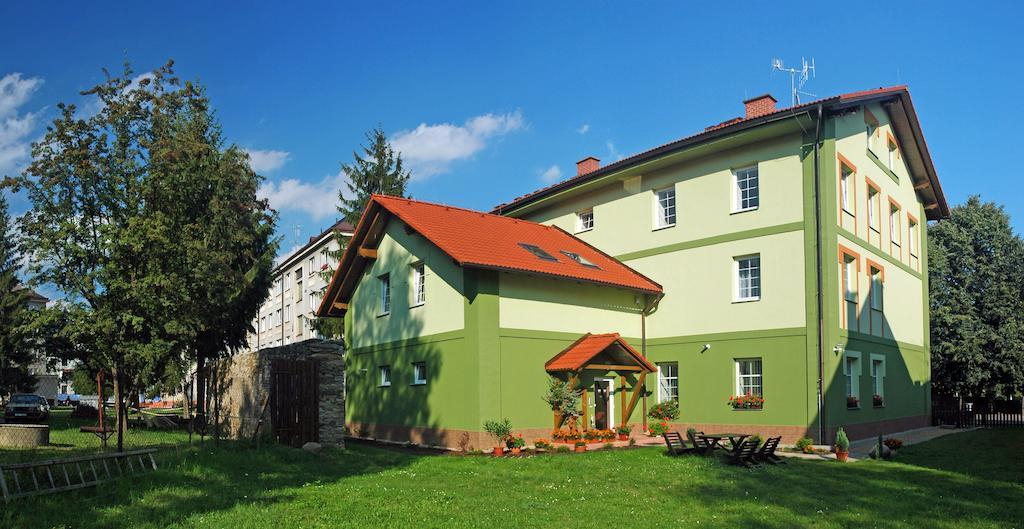 Pension Marathon Врхлабі Екстер'єр фото